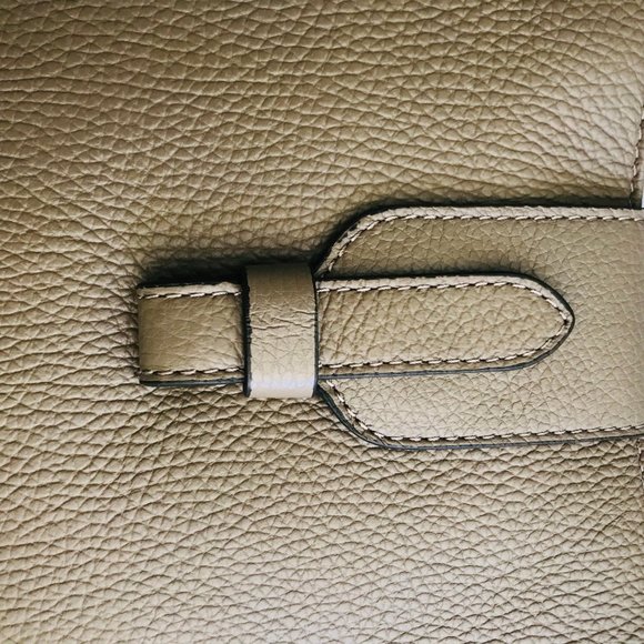 Allisandro Mari, Seychellas, Cross-body, Purse.taupe/sand color.  Leather Italy. - Picture 5 of 10